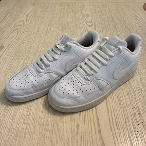 Men’s Nike Court Vision Low Sneaker Shoes (Triple White).